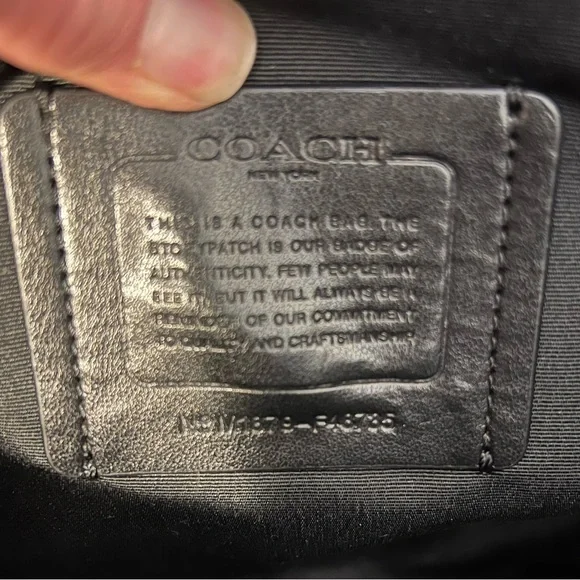 Coach Avenue Brown Carryall in Signature Canvas - Picture 4 of 16